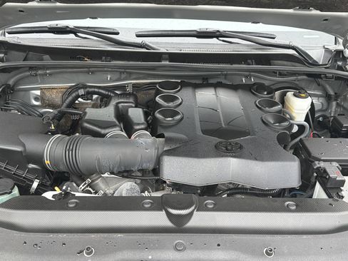Used 2024 Toyota 4Runner SR5 RWD image 64