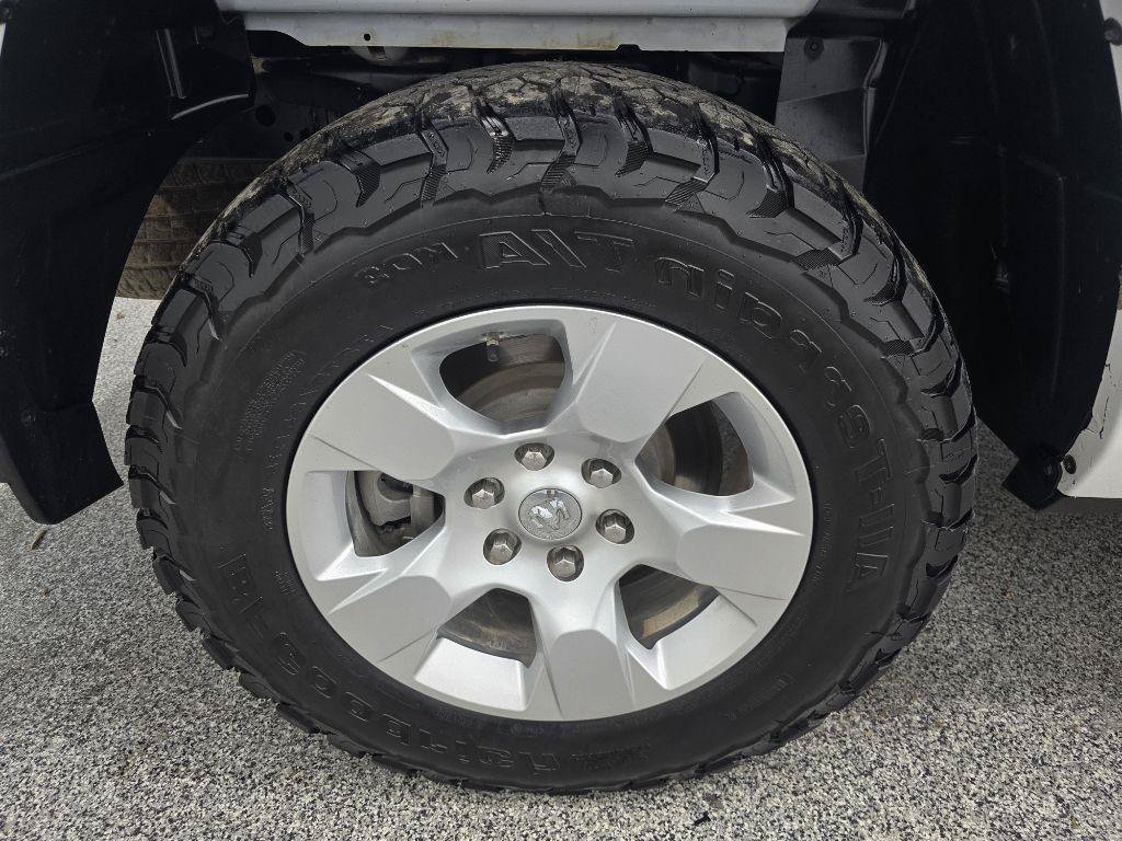 Used 2024 RAM 1500 Lone Star AWD/4WD image 32