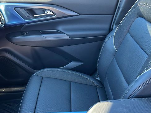 New 2026 Chevrolet Equinox EV LT image 19