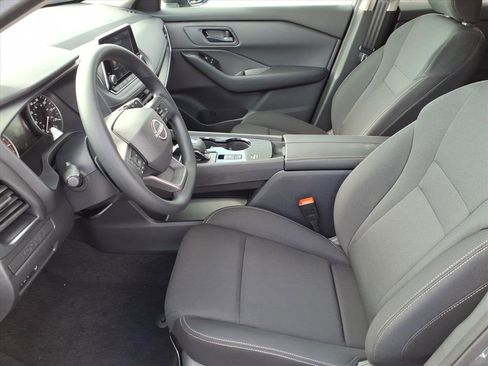 New 2026 Nissan Rogue S image 13