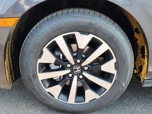 Used 2025 Honda Odyssey EX-L image 16