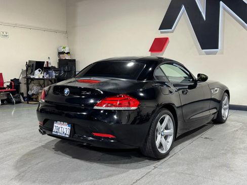 Used 2014 BMW Z4 sDrive28i image 5