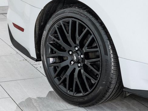 Used 2018 Ford Mustang GT Premium w/ Black Accent Package RWD image 47