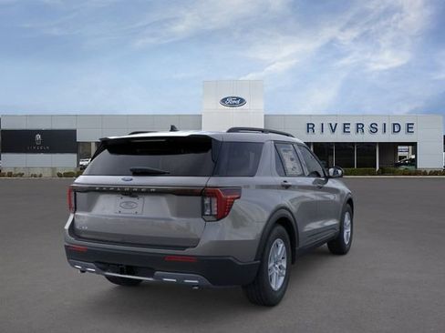 New 2026 Ford Explorer Active image 8