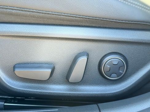 Used 2026 Genesis G70 2.5T Prestige image 19