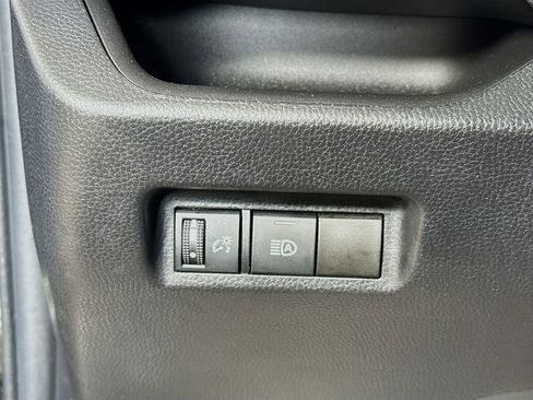 Certified 2022 Toyota RAV4 LE image 8