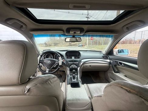 Used 2011 Acura TL 5-Speed AT with Tech Package image 17