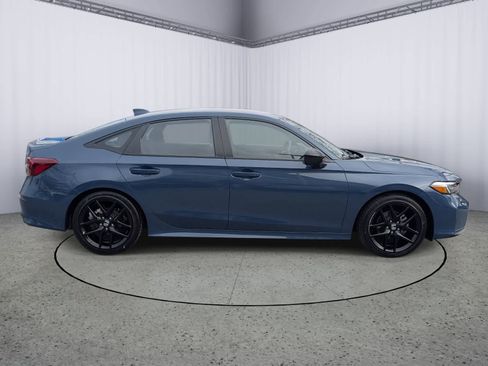 Certified 2025 Honda Civic Sport image 2