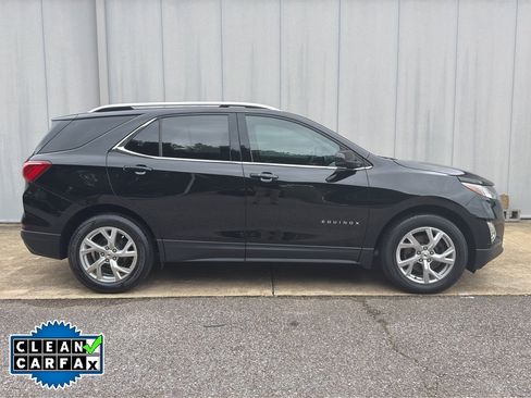 Used 2020 Chevrolet Equinox LT FWD image 2