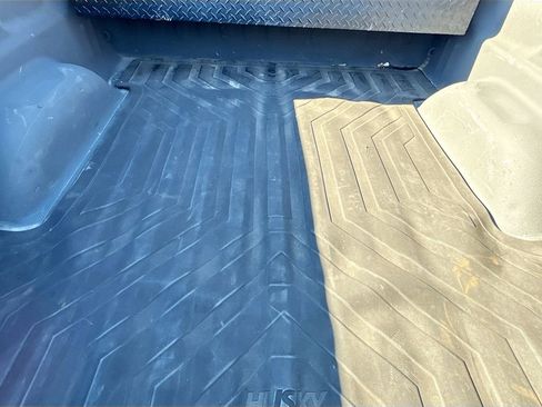 Used 2014 GMC Sierra 1500 SLT w/ SLT Crew Cab Value Package image 25