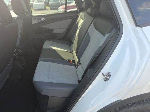 Used 2025 Volkswagen ID.4 Pro RWD image 5