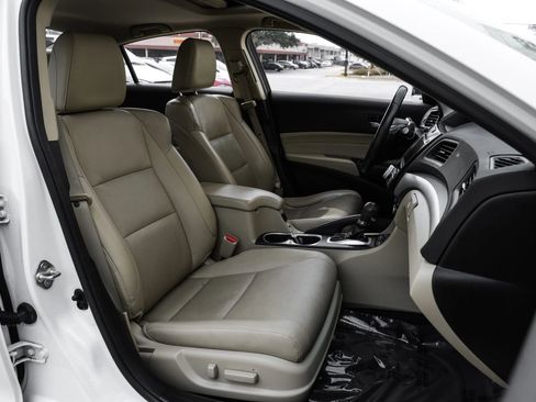 Used 2017 Acura ILX image 31