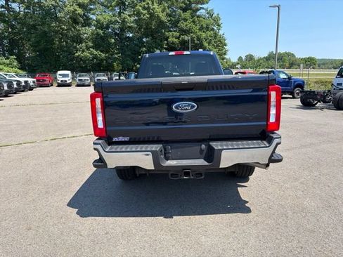 Used 2024 Ford F350 XLT w/ FX4 Off-Road Package AWD/4WD image 4
