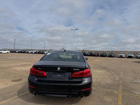 Used 2019 BMW 530i xDrive w/ Convenience Package image 21
