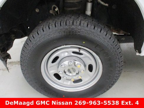 Used 2016 Ford F350 XL image 4