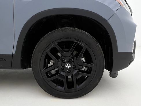 Used 2025 Honda Passport Black Edition image 29