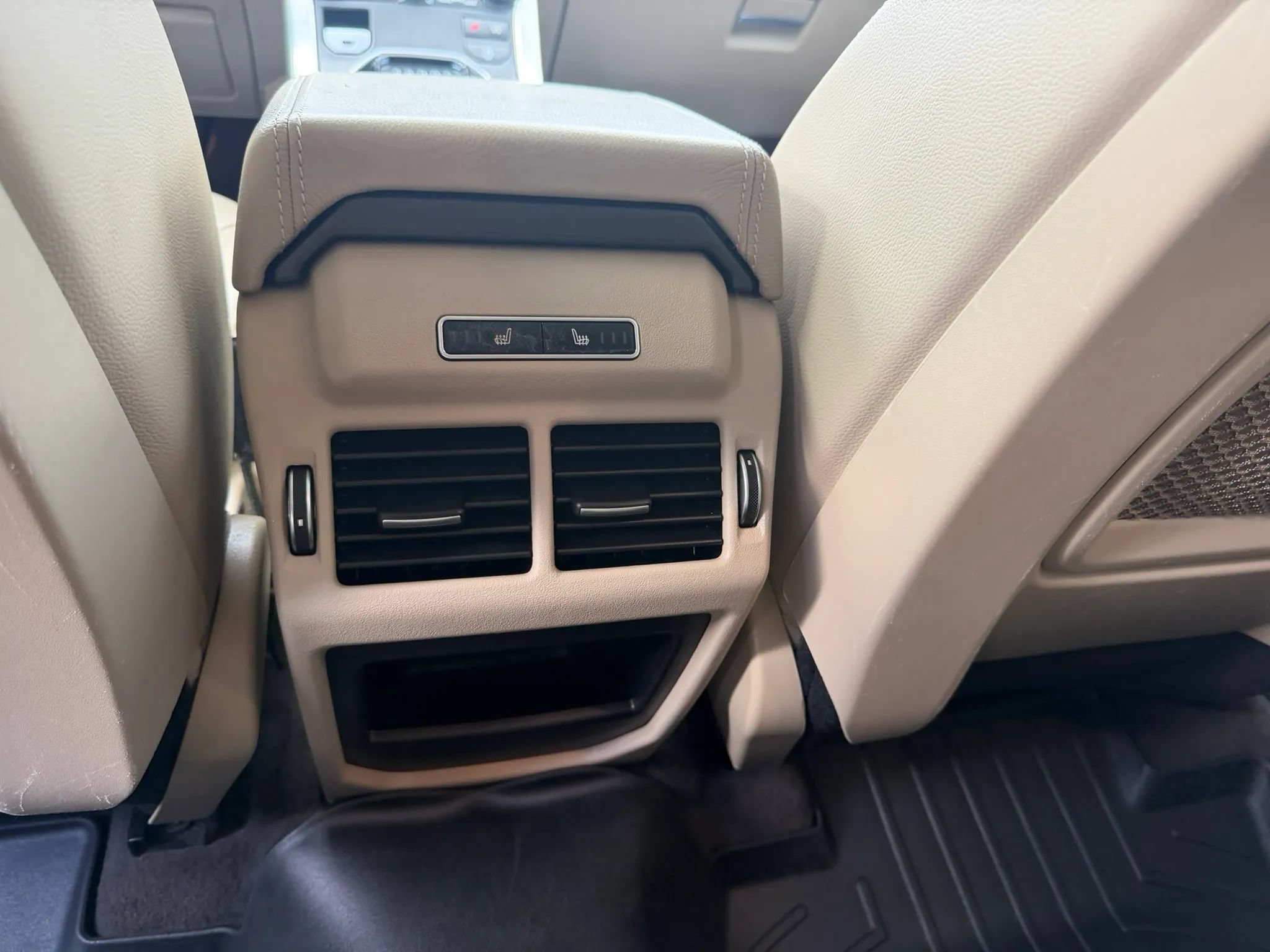 Used 2015 Land Rover Range Rover Evoque Pure Plus AWD/4WD image 8