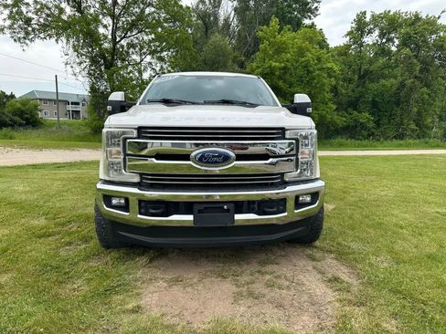 Used 2019 Ford F250 Lariat w/ Lariat Value Package image 2
