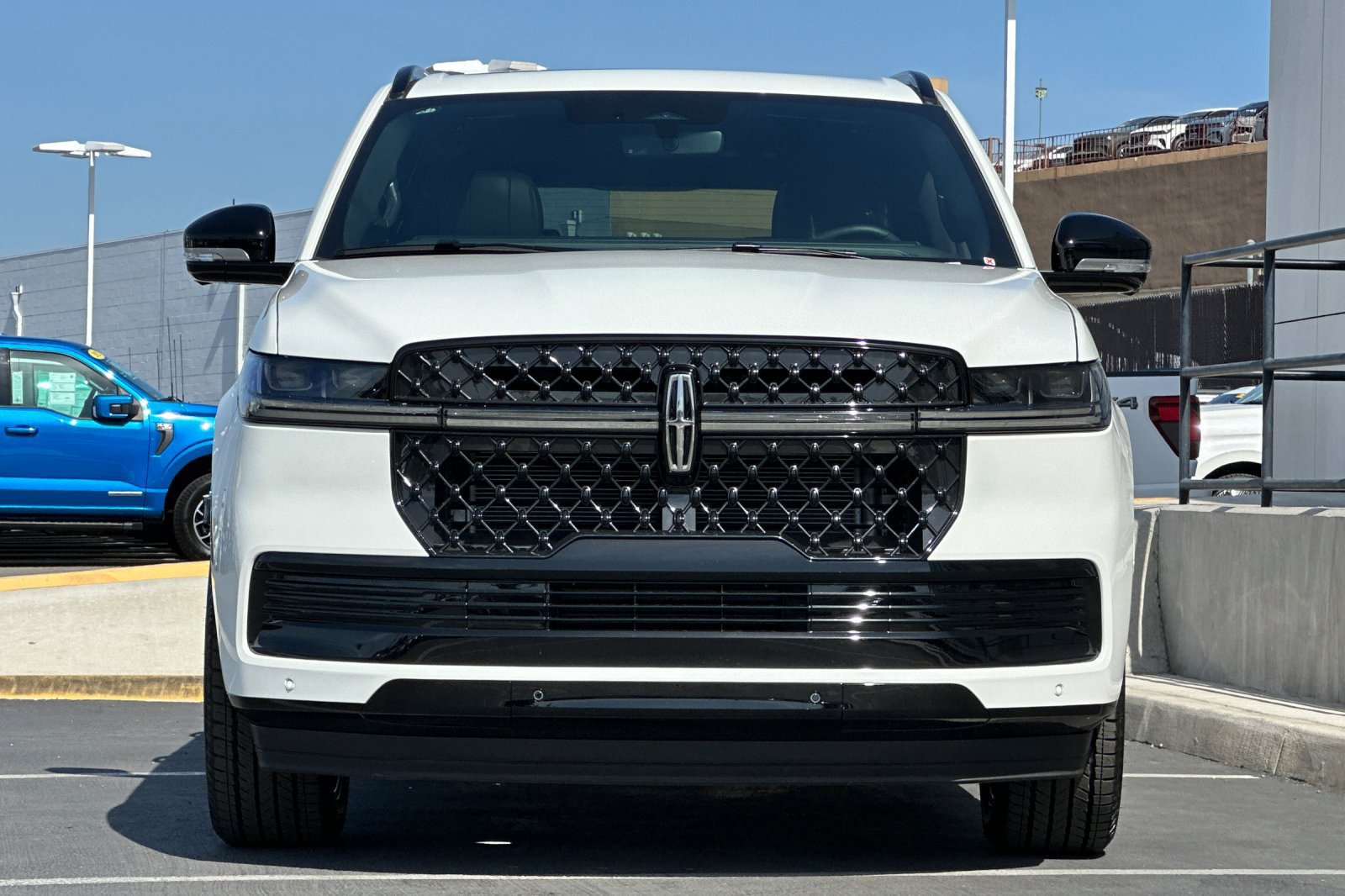 New 2027 Lincoln Navigator L Reserve w/ Jet Appearance Package AWD/4WD image 8