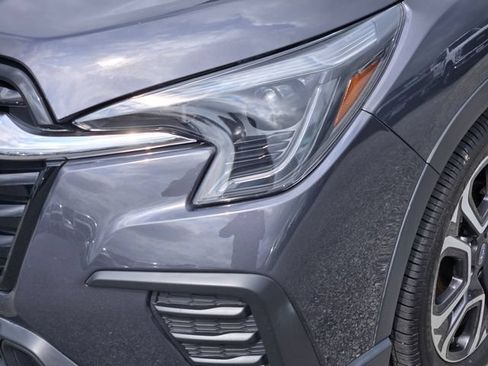 Used 2023 Subaru Ascent Limited AWD/4WD image 8