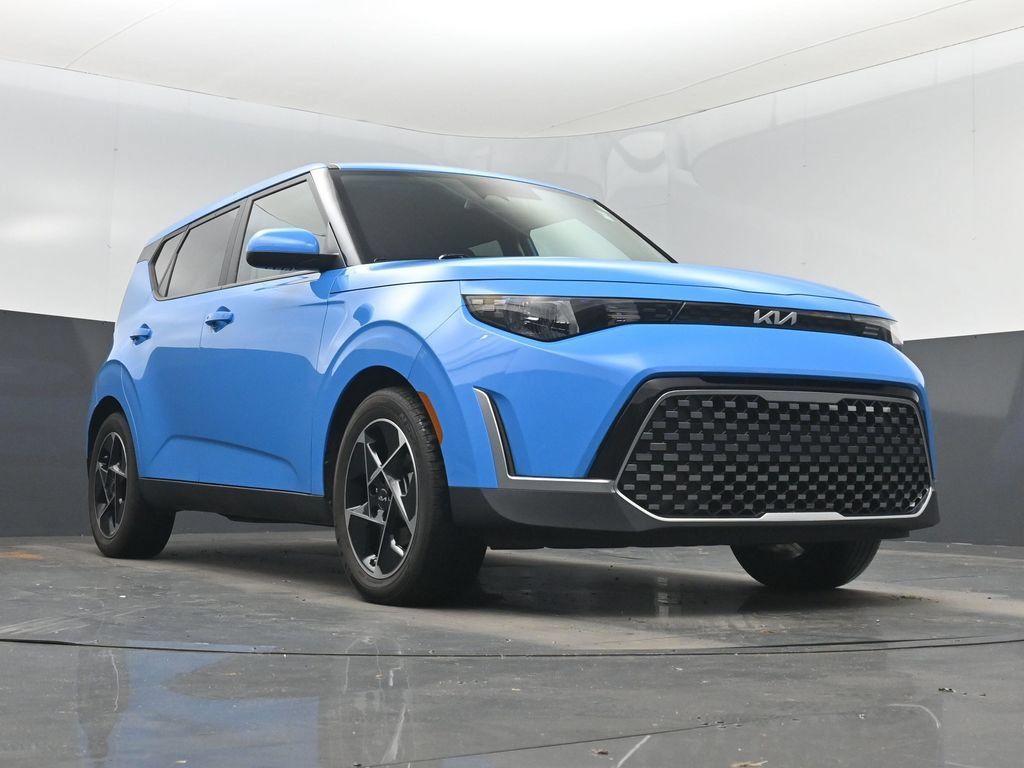 Used 2023 Kia Soul EX FWD image 32