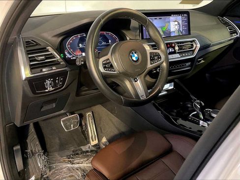 Used 2024 BMW X3 xDrive30i w/ Premium Package AWD/4WD image 4
