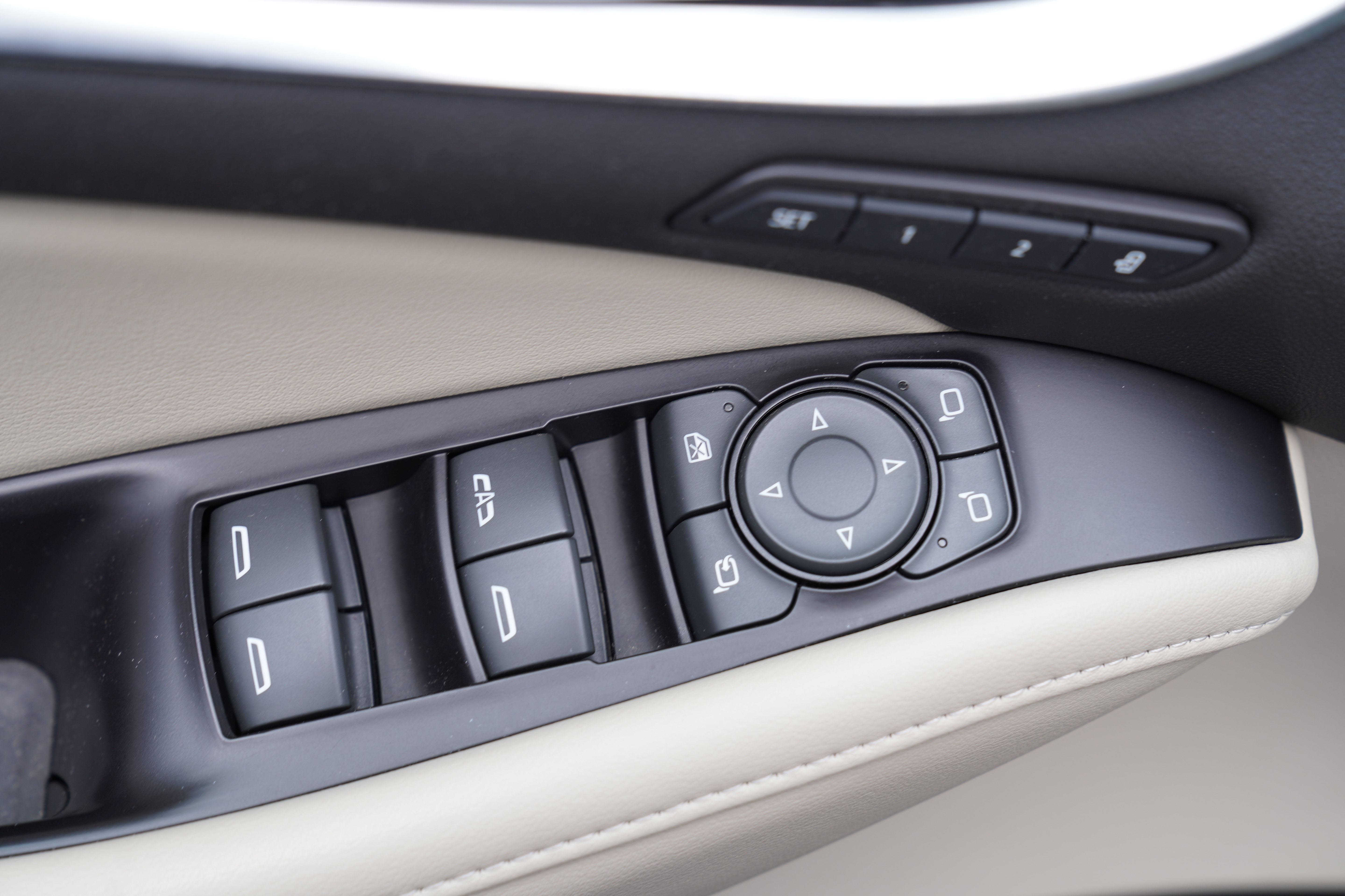 Used 2020 Buick Enclave Premium AWD/4WD image 18