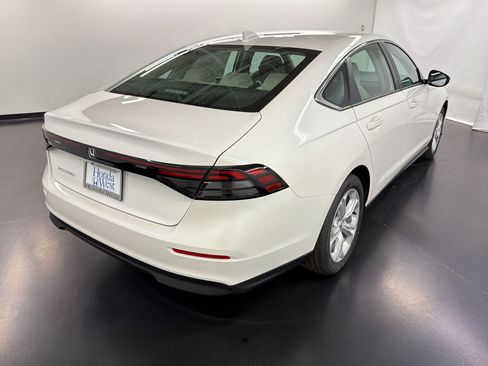 New 2026 Honda Accord LX image 9