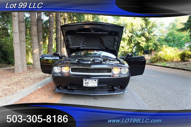 Used 2014 Dodge Challenger SXT RWD image 26