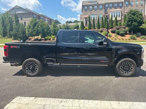 Used 2025 Ford F250 Platinum AWD/4WD image 5