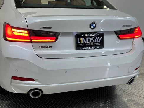 Used 2023 BMW 330i xDrive Sedan w/ Premium Package image 8