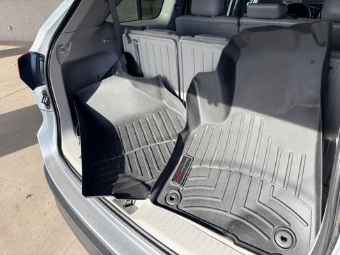 Used 2019 Toyota Highlander XLE image 20