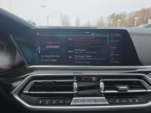 Used 2019 BMW X5 xDrive40i w/ Executive Package AWD/4WD image 32