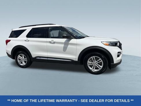 Certified 2024 Ford Explorer XLT w/ Equipment Group 202A AWD/4WD image 2
