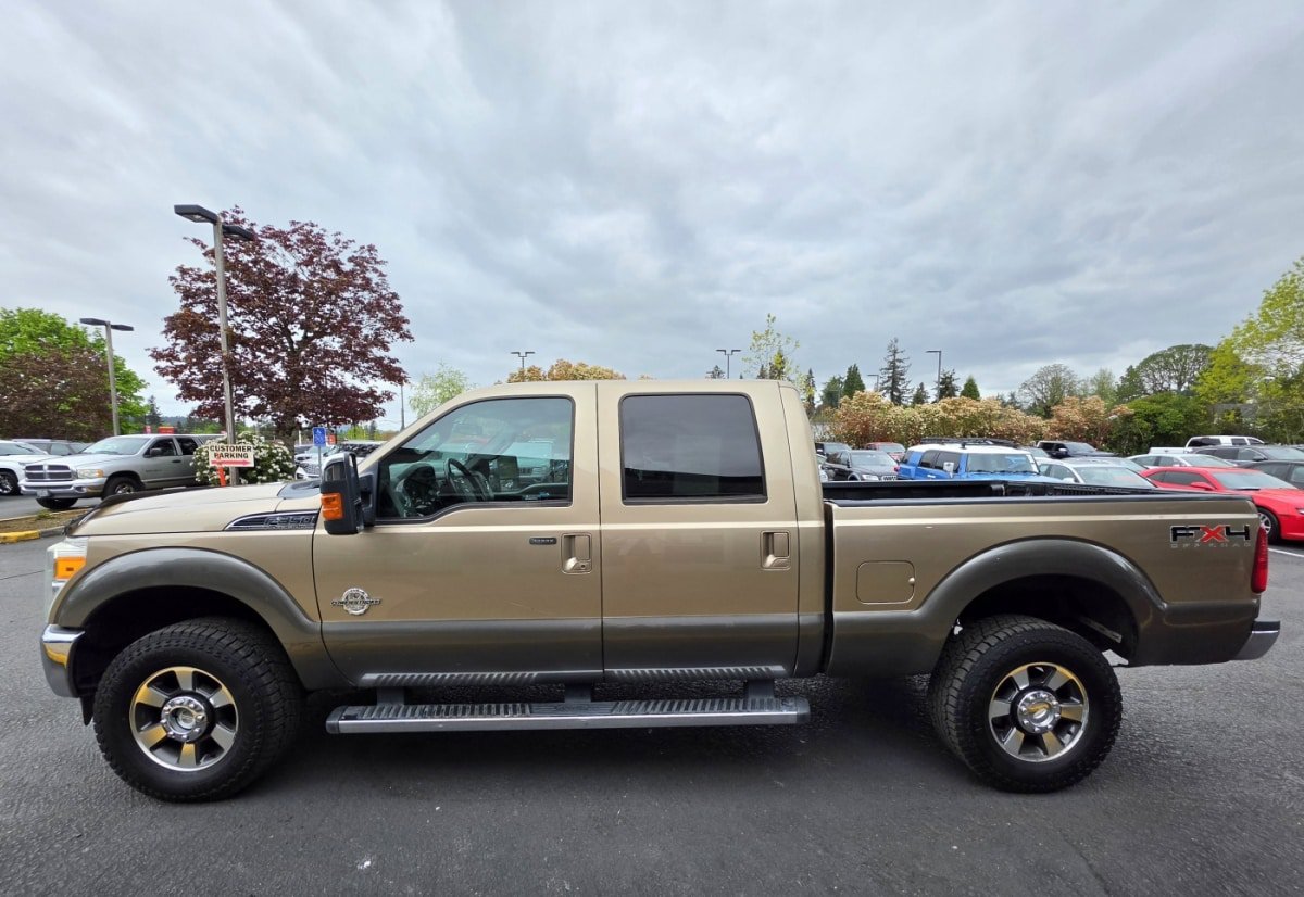 Used 2011 Ford F350 Lariat w/ Chrome Pkg AWD/4WD image 4