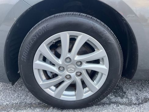 Used 2012 MAZDA MAZDA3 i Touring image 12