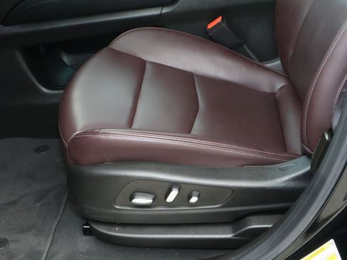 Used 2024 Cadillac XT6 Premium Luxury FWD image 19