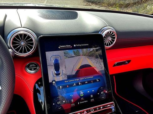 Used 2022 Mercedes-Benz SL 55 AMG 4MATIC image 22