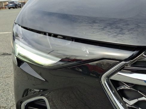 Used 2023 Buick Envision Avenir image 9