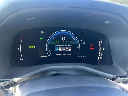 Used 2025 Toyota Camry LE image 20