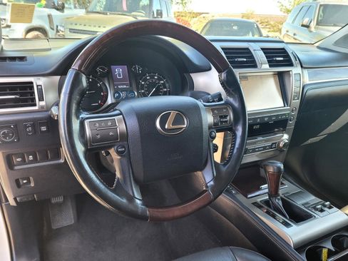 Used 2019 Lexus GX 460 Premium AWD/4WD image 9
