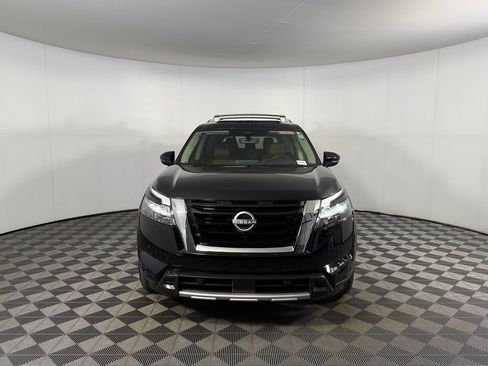 Used 2025 Nissan Pathfinder Platinum w/ Cargo Package AWD/4WD image 4