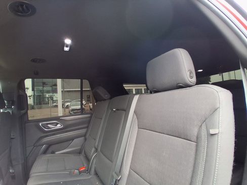 Used 2024 Chevrolet Tahoe LS image 13