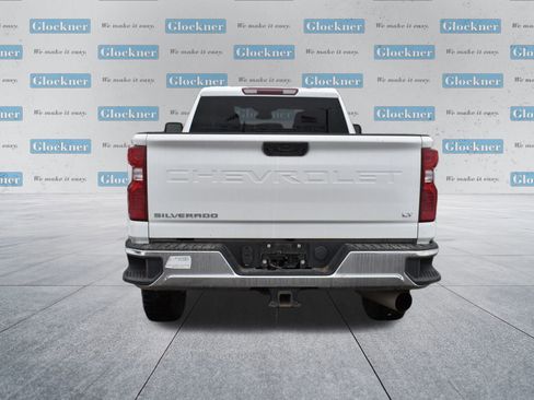Used 2024 Chevrolet Silverado 2500 LT w/ Convenience Package image 7