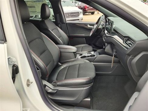 New 2025 Ford Escape ST-Line w/ Tech Pack #1 image 41