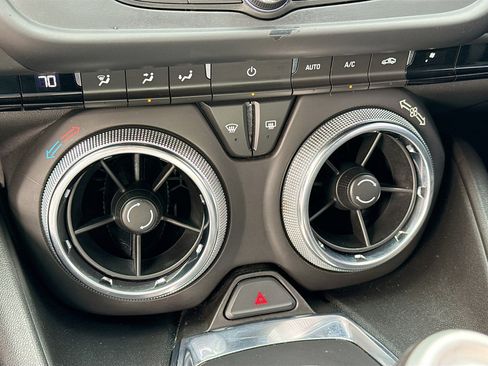 Used 2022 Chevrolet Camaro LT image 30