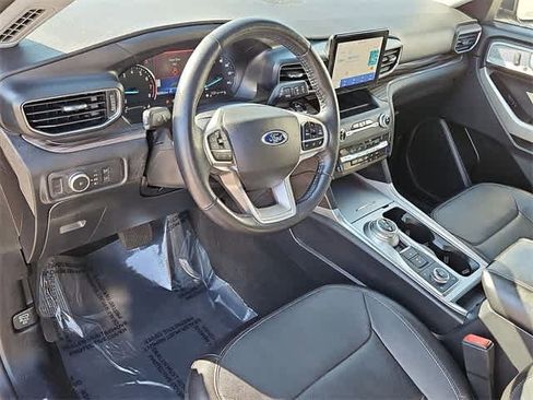 Used 2020 Ford Explorer Limited w/ Class III Trailer Tow Package image 16