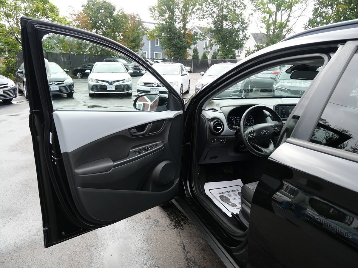 Used 2019 Hyundai Kona SEL AWD/4WD image 14