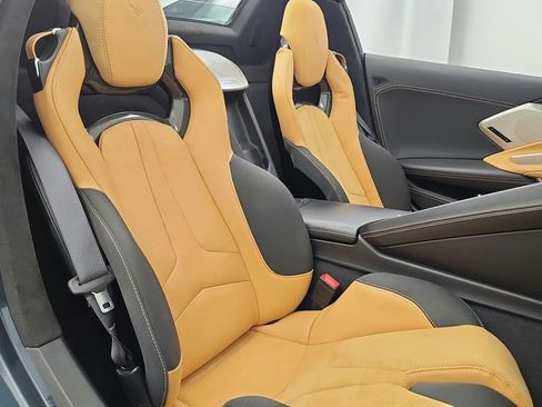 Used 2021 Chevrolet Corvette Stingray Premium Conv w/ Battery Protection Package RWD image 35