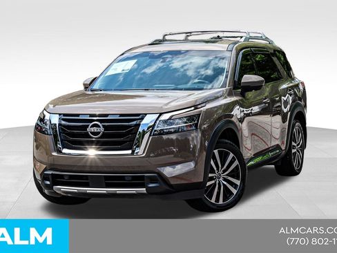 Used 2023 Nissan Pathfinder Platinum w/ Cargo Package FWD image 1